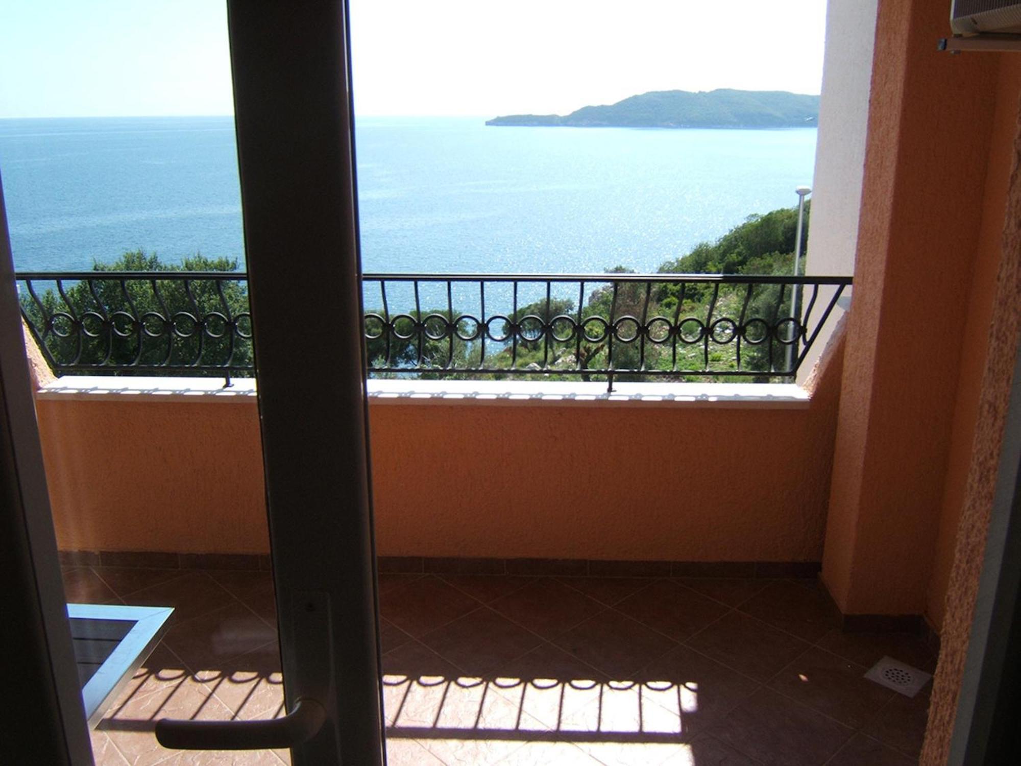 Villa Sara Guesthouse Sveti Stefan Kamer foto