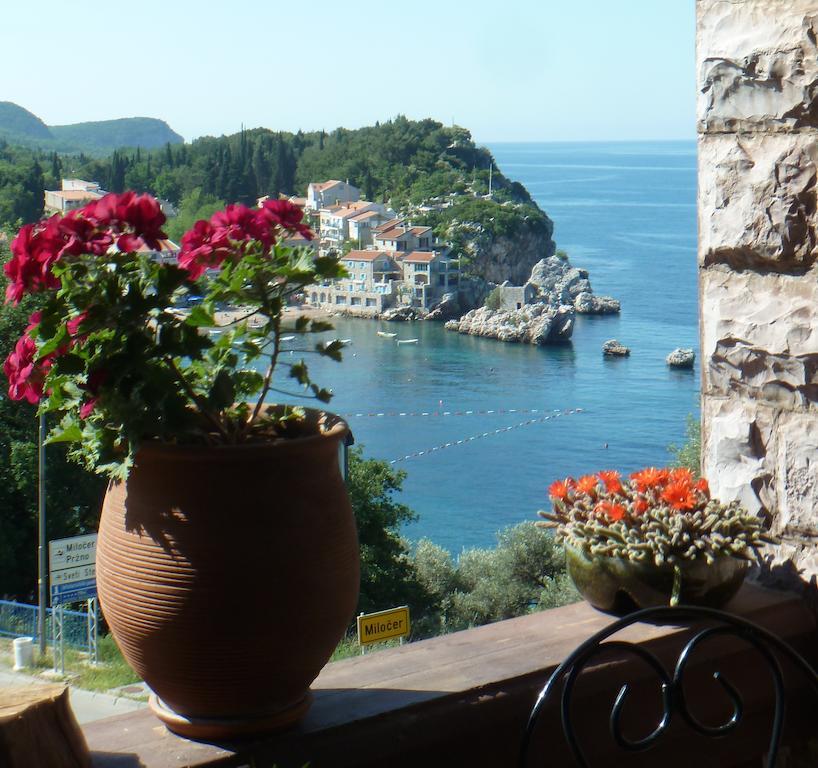 Villa Sara Guesthouse Sveti Stefan Buitenkant foto