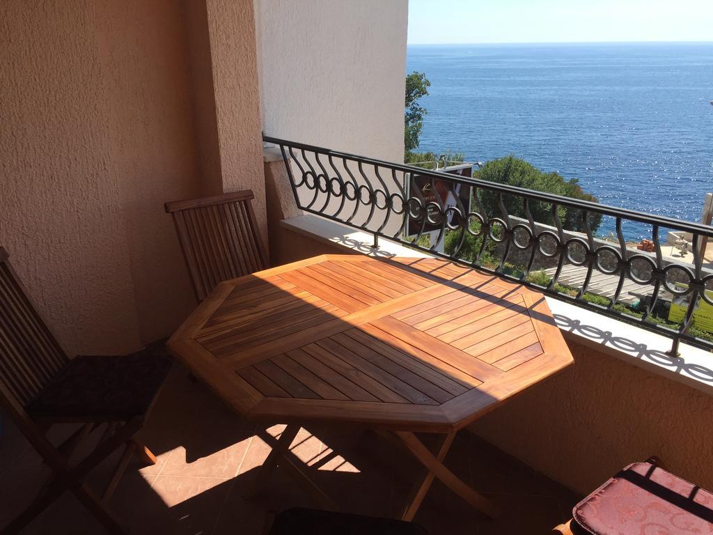 Villa Sara Guesthouse Sveti Stefan Kamer foto